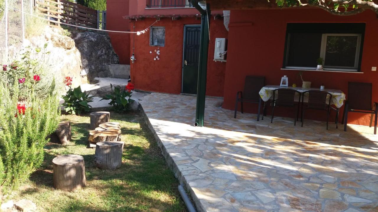 Village Life Studio Kanakádes Exterior photo